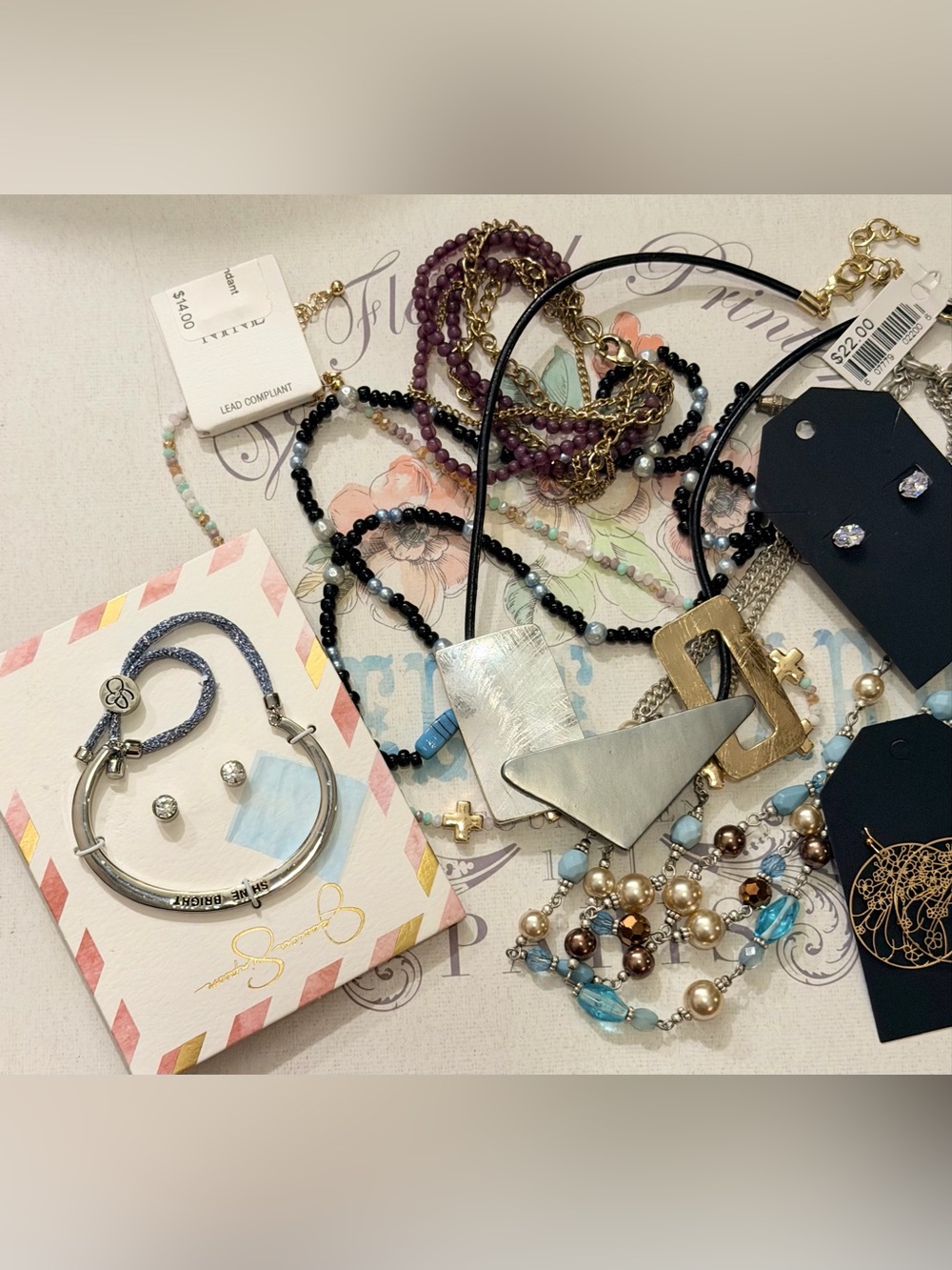 Jewelry bundle - Picture 3 of 3